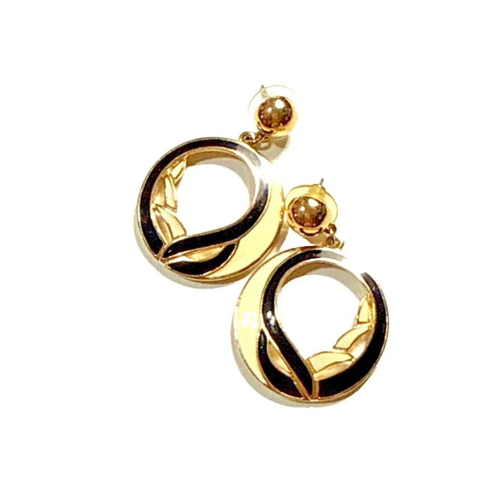Vintage Trifari 1980s Pierced Earrings Enamel Dangle Gold Tone Black Cream 2”
